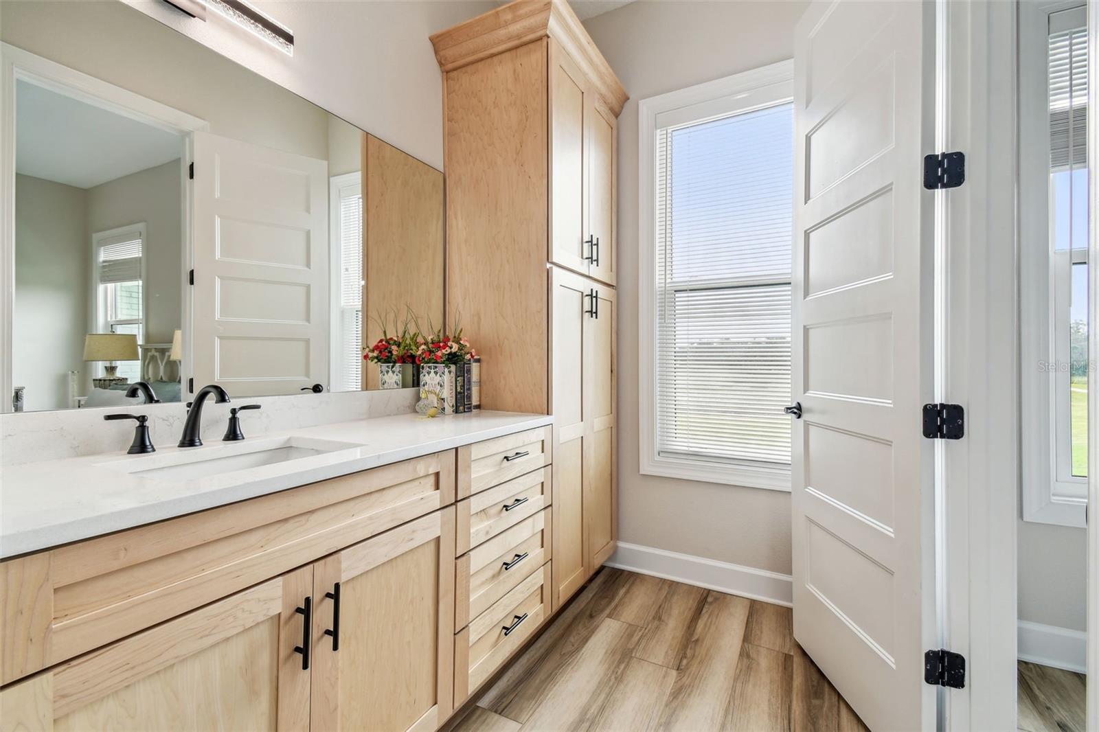 Image 51 of 73 For 13711 Lussier Lane