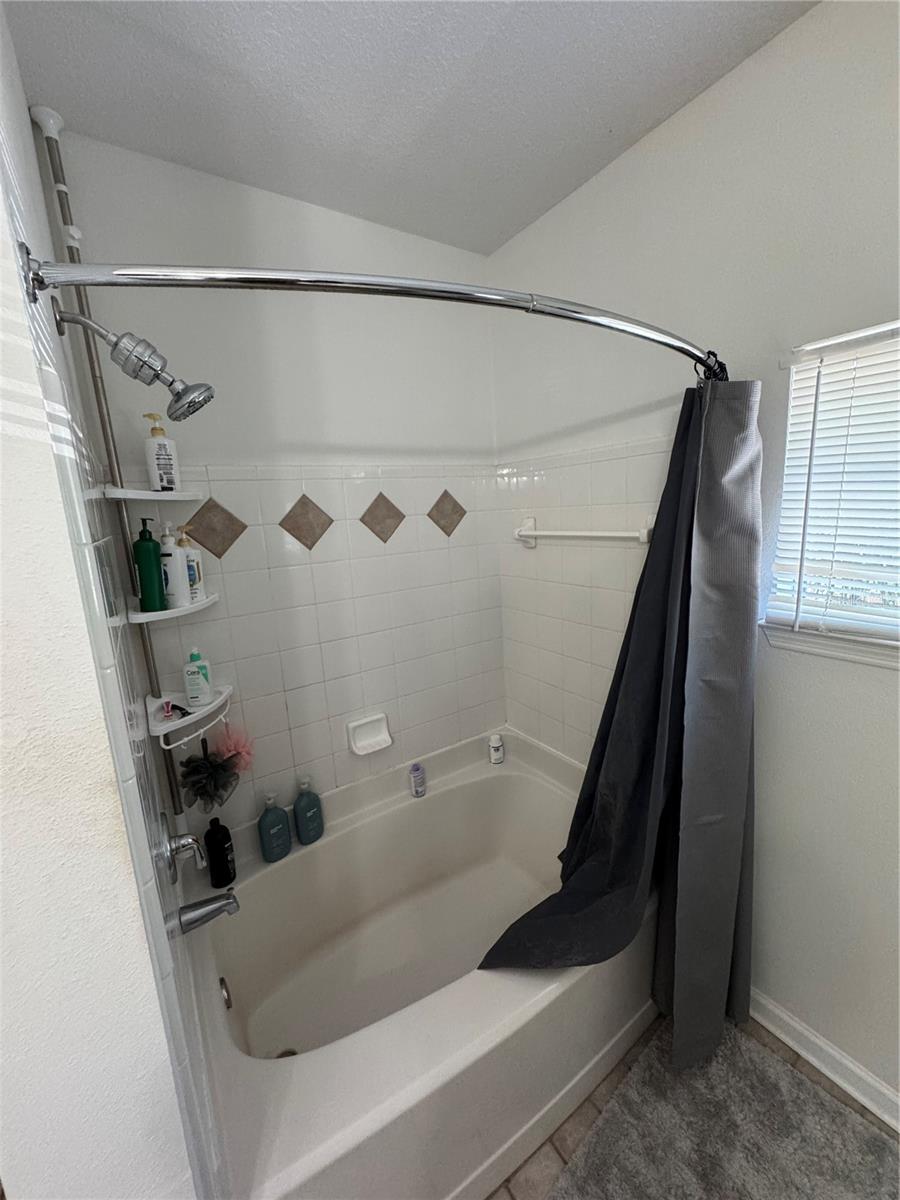 Listing photo id 15 for 4207 Dale Mabry Highway 6213
