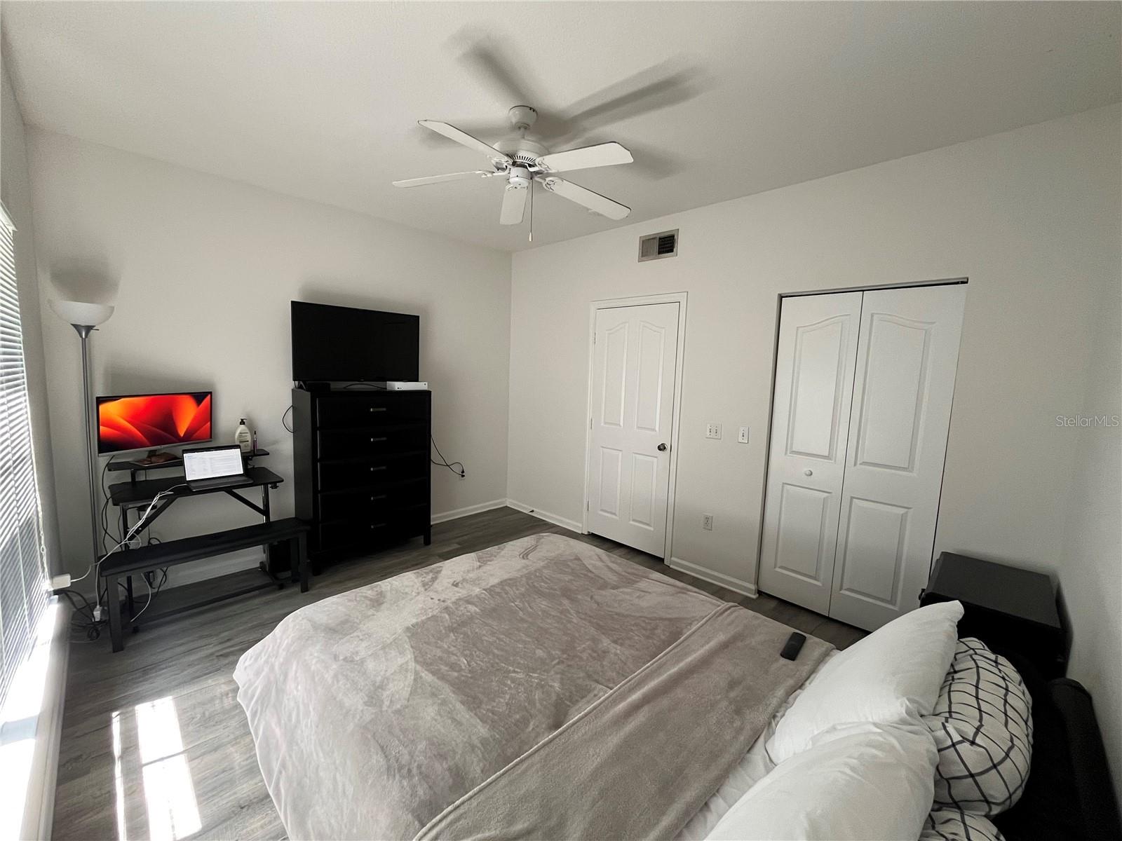 Listing photo id 3 for 4207 Dale Mabry Highway 6213