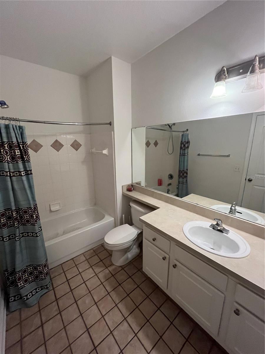 Listing photo id 4 for 4207 Dale Mabry Highway 6213