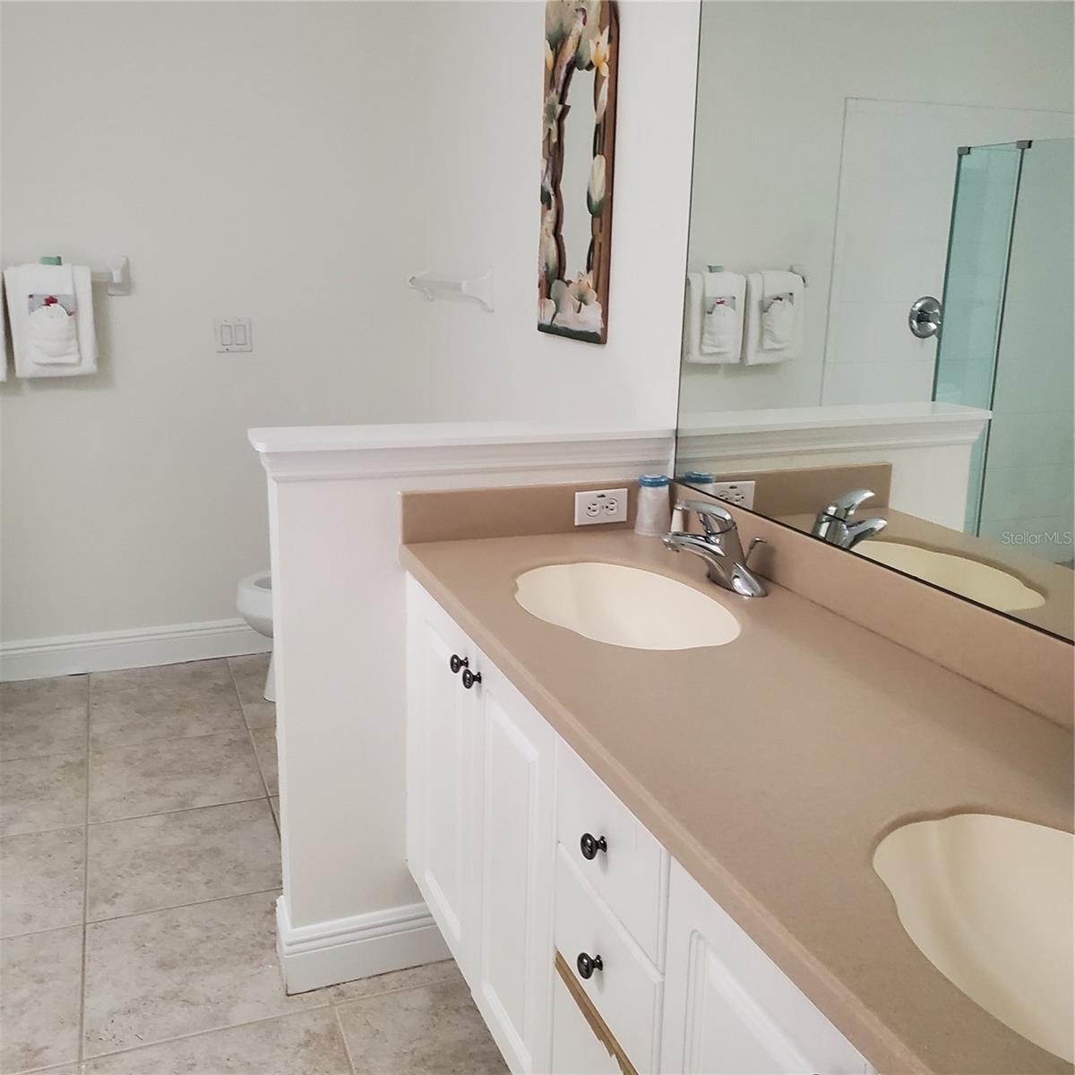 Listing photo id 10 for 6806 Sombras Way