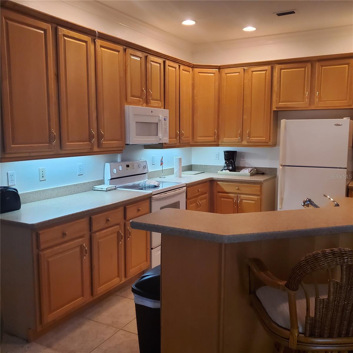 Listing photo id 2 for 6806 Sombras Way