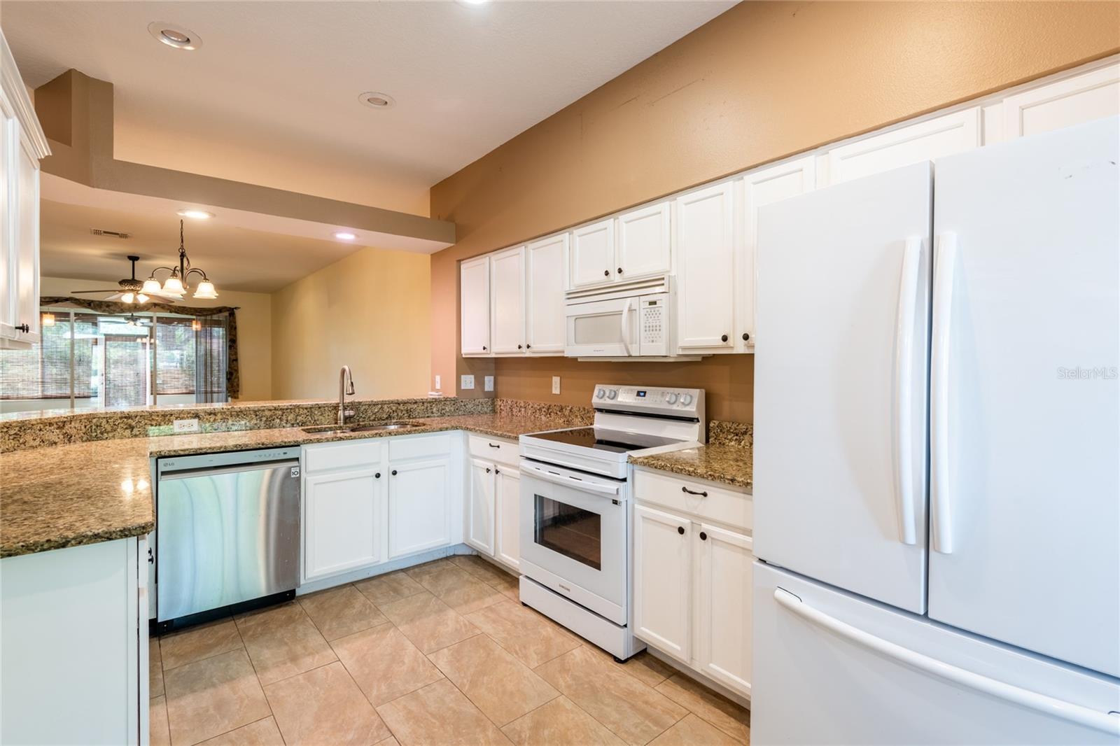 Image 11 of 45 For 19025 Callaway Court