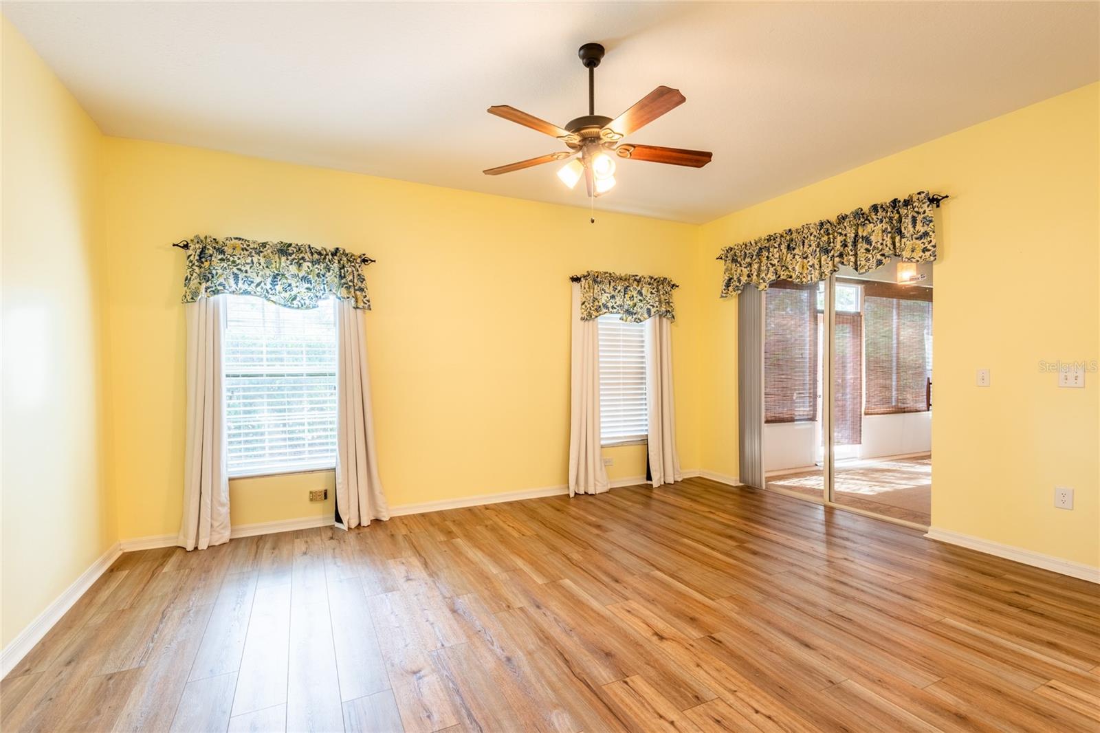 Image 14 of 45 For 19025 Callaway Court