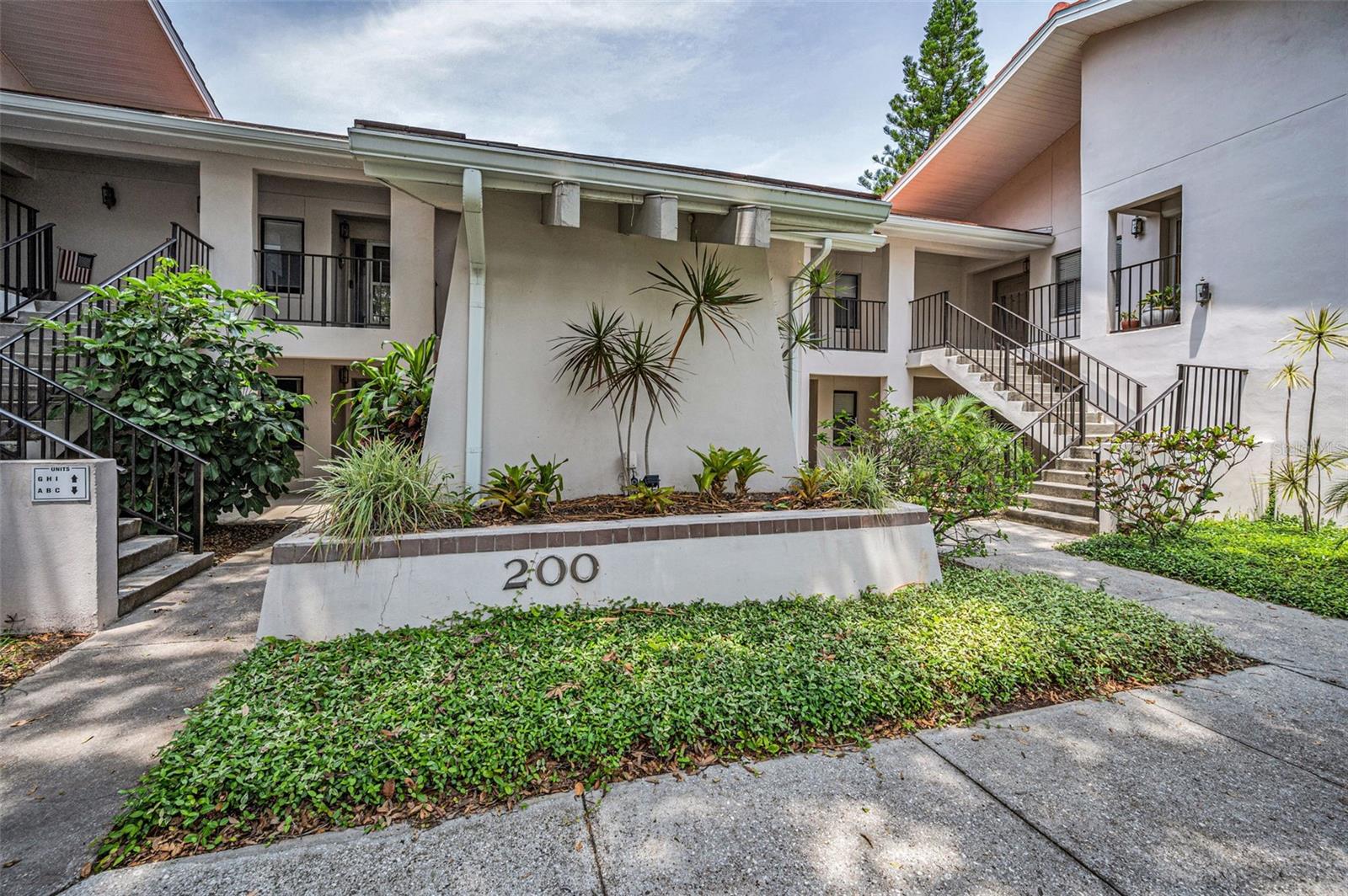 Details for 300 Florida Avenue 200j, TARPON SPRINGS, FL 34689
