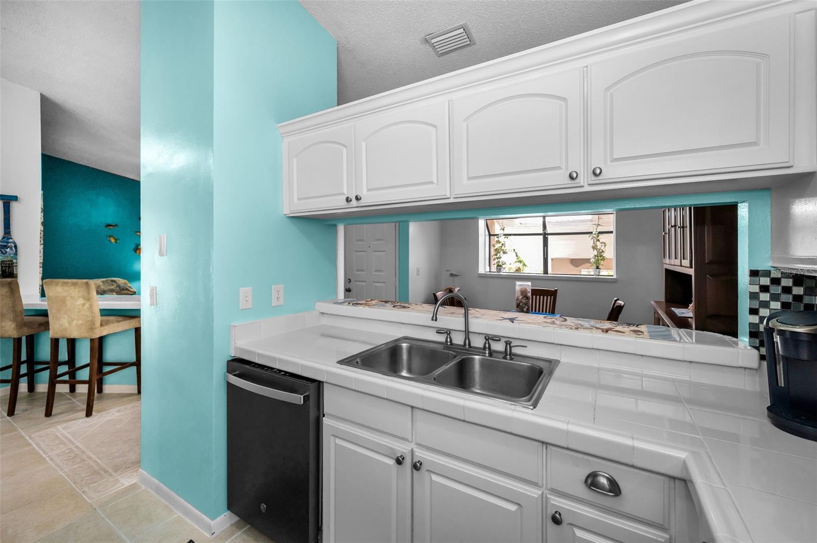 Image 22 of 62 For 300 Florida Avenue 200j