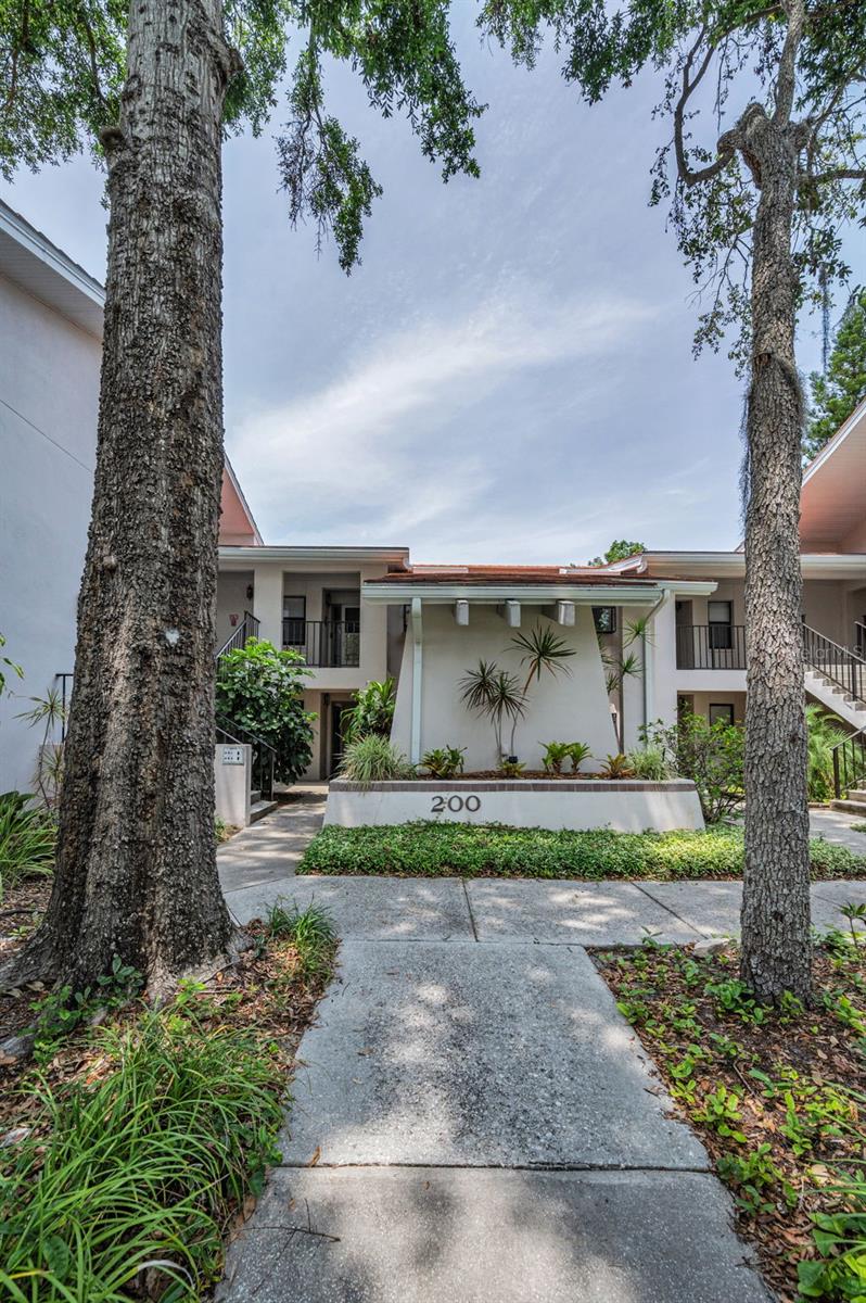Image 3 of 62 For 300 Florida Avenue 200j