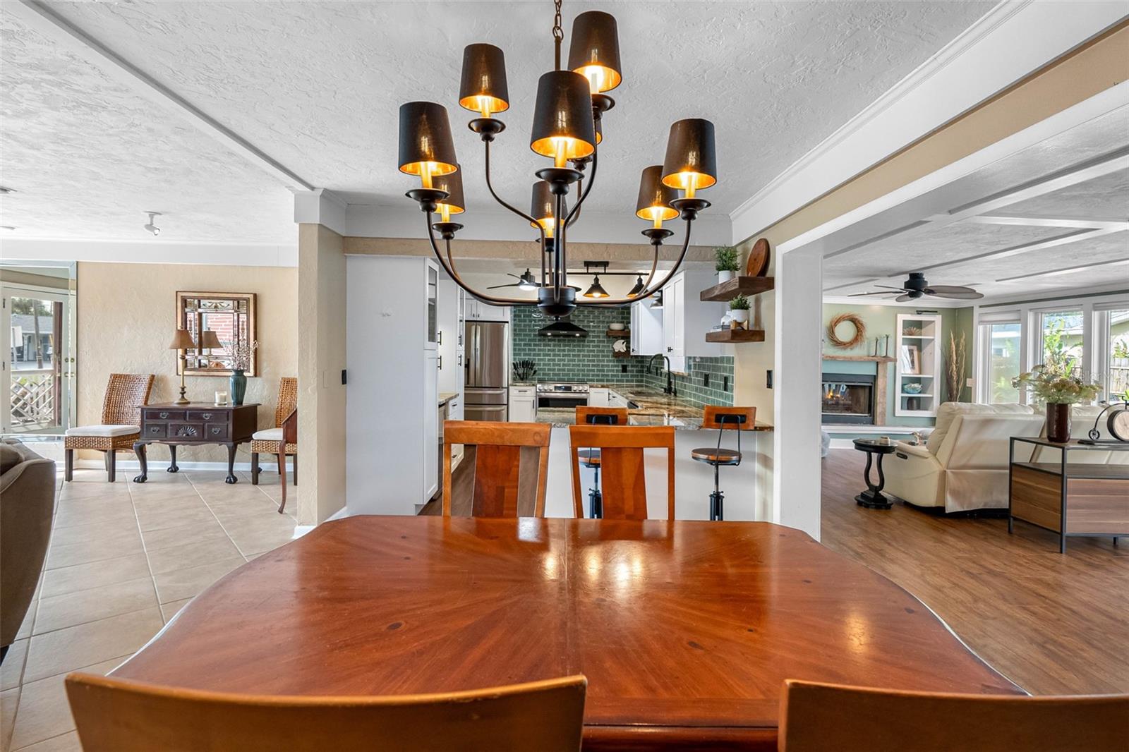 Listing photo id 37 for 5166 39th Street S