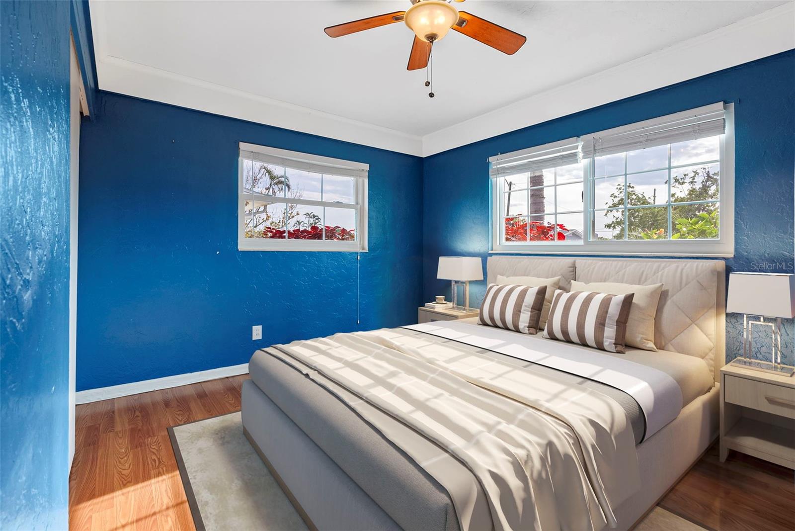 Listing photo id 40 for 5166 39th Street S