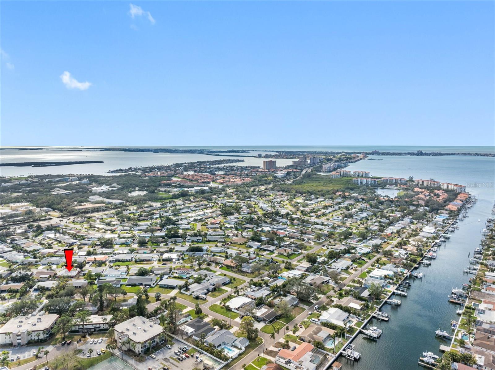 Listing photo id 47 for 5166 39th Street S