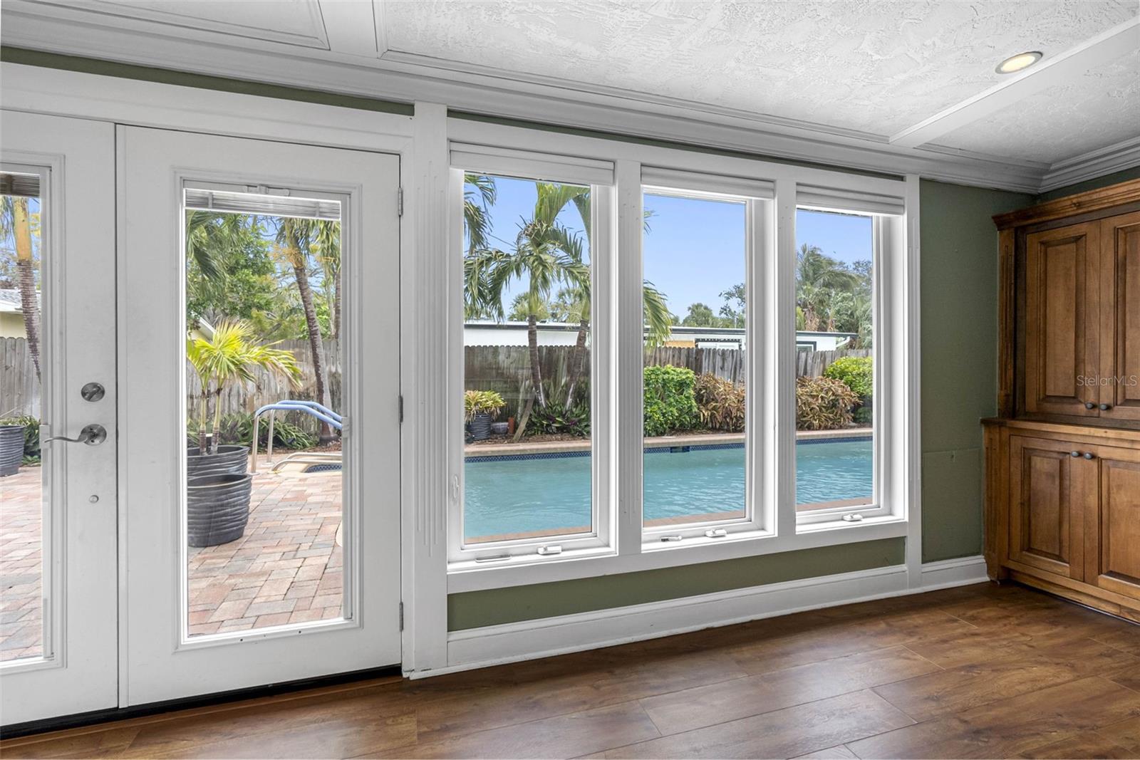 Listing photo id 50 for 5166 39th Street S