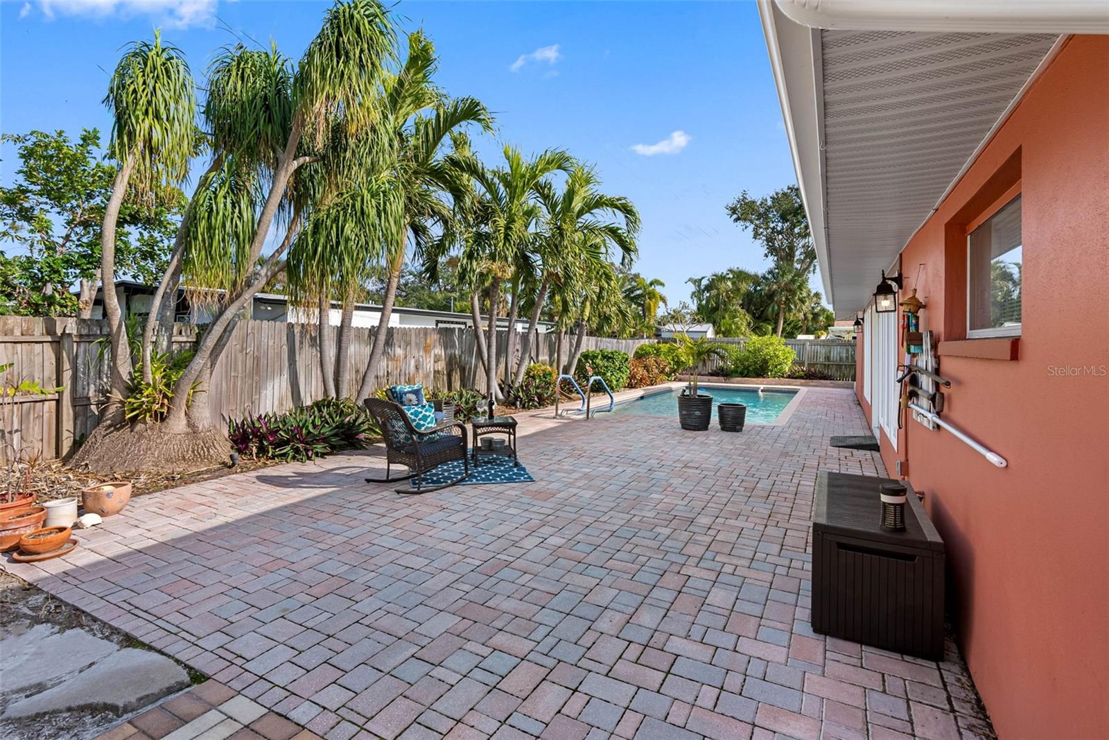 Listing photo id 6 for 5166 39th Street S
