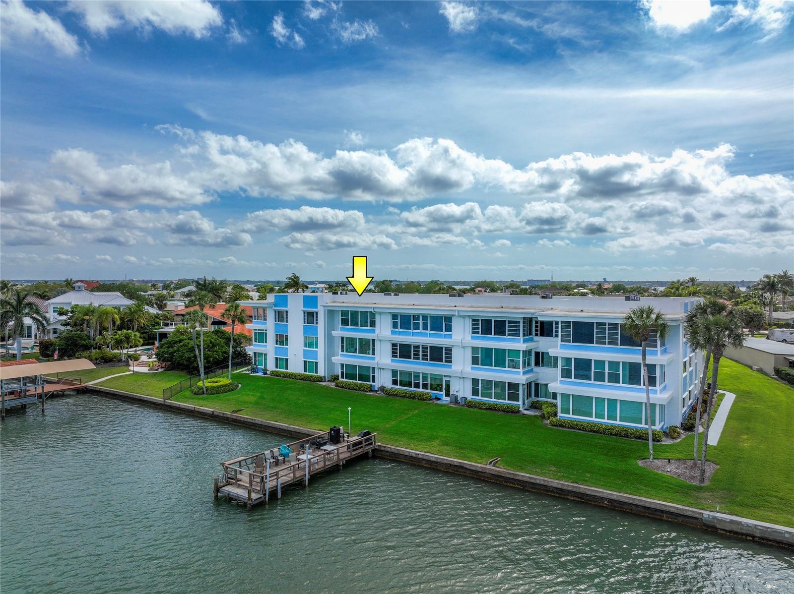 Image 2 of 20 For 770 Island Way N304