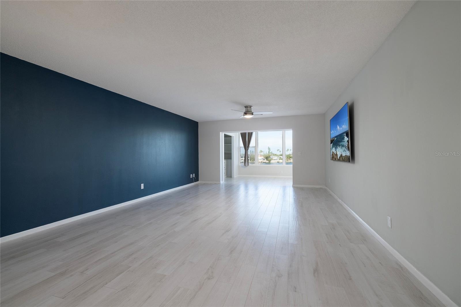Image 8 of 20 For 770 Island Way N304