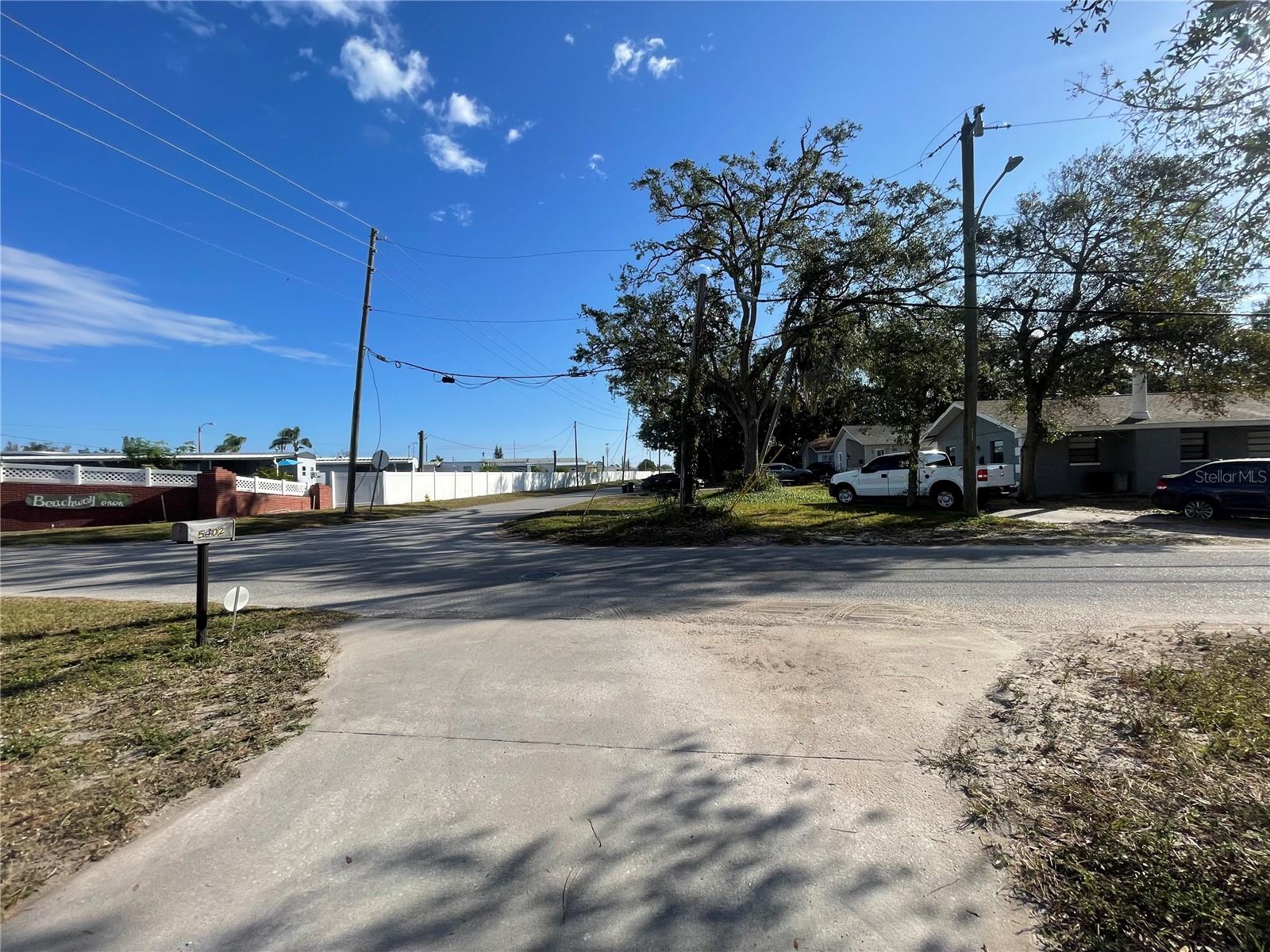 Image 18 of 31 For 701 54th Street S