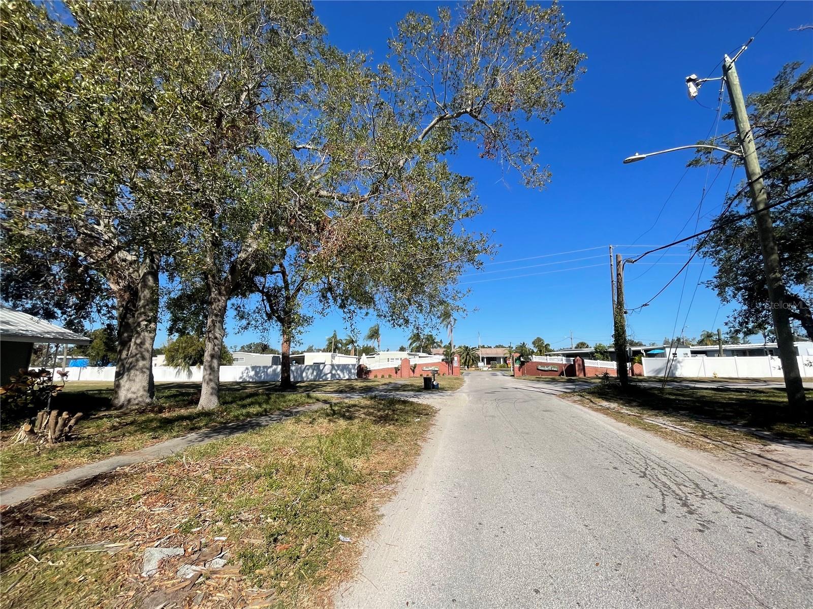 Image 4 of 31 For 701 54th Street S
