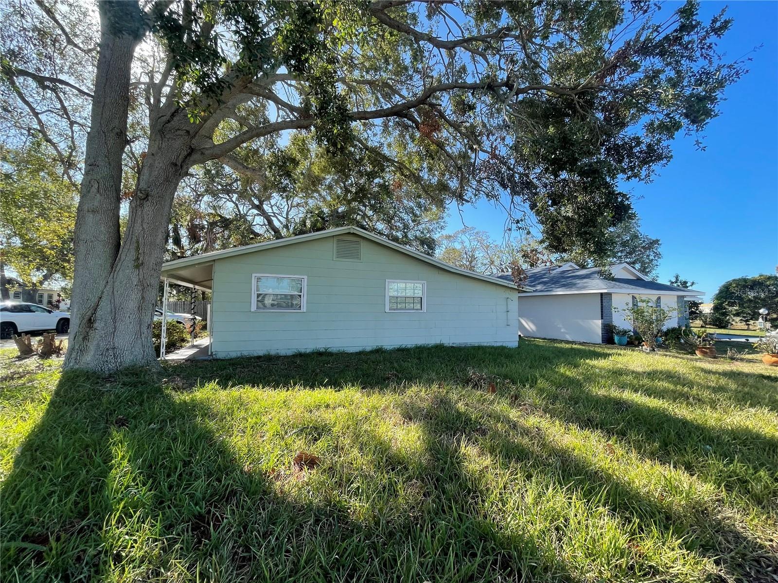 Image 9 of 31 For 701 54th Street S