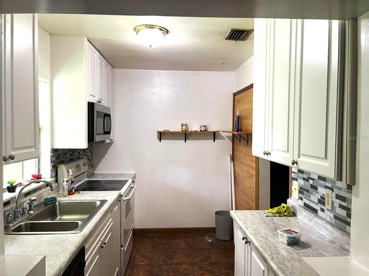Image 16 of 39 For 37234 Jernstrom Lane
