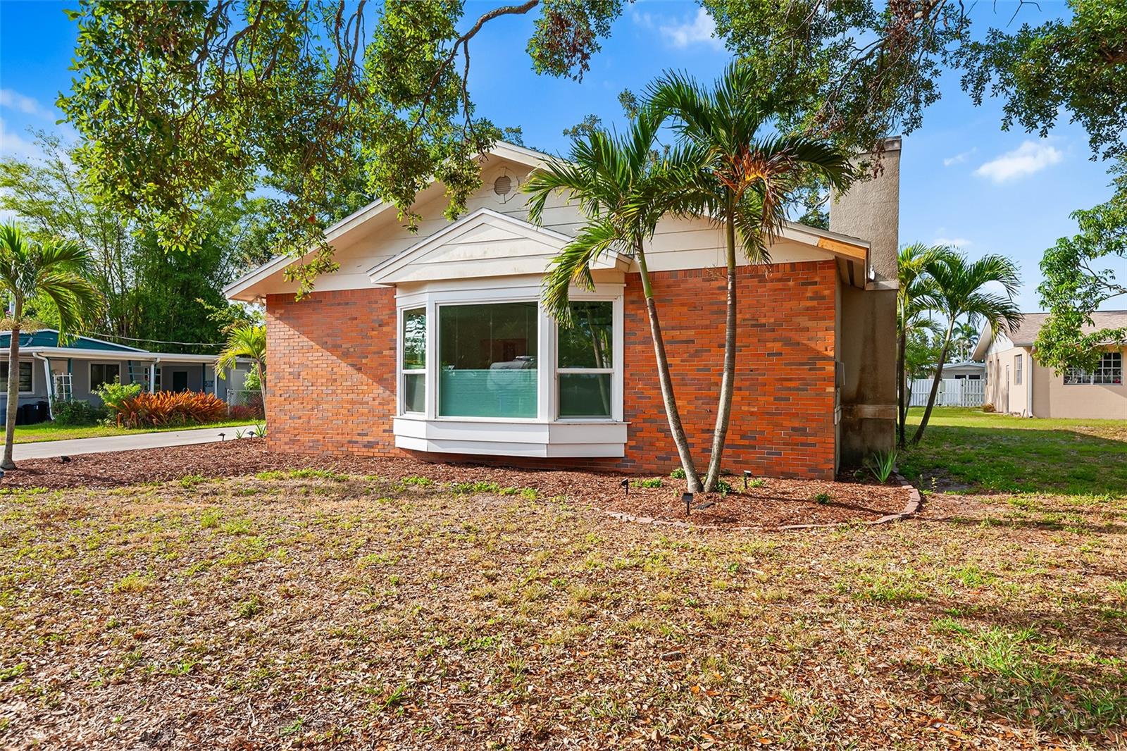Image 3 of 50 For 3417 1st Avenue W