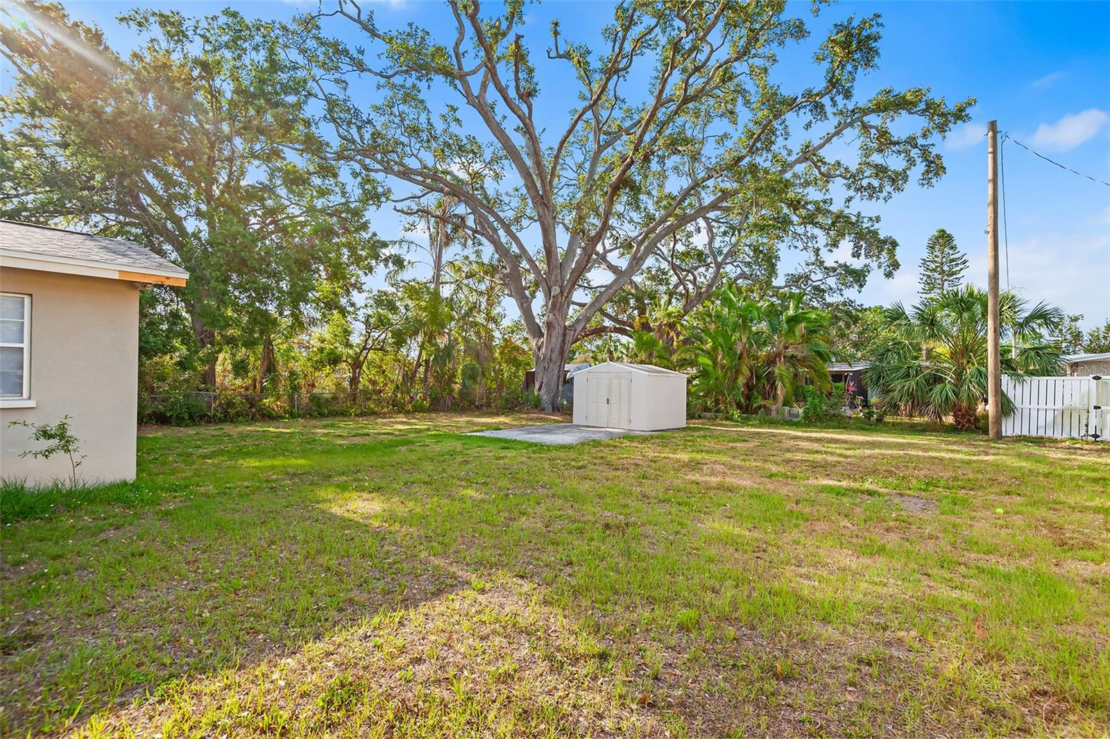 Image 32 of 50 For 3417 1st Avenue W