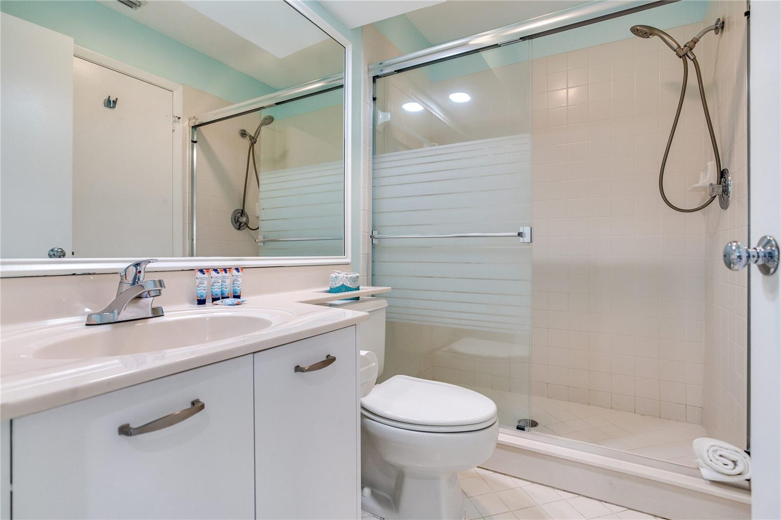 Image 17 of 58 For 6171 Bahia Del Mar Boulevard 216