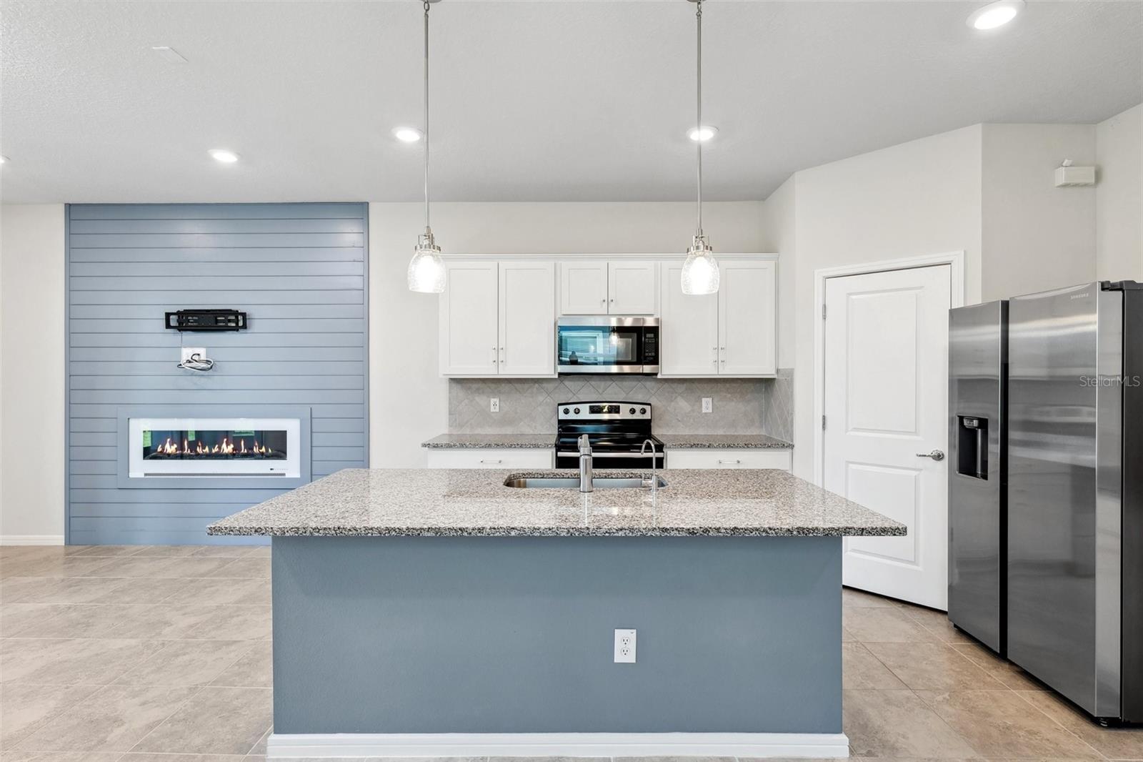 Image 8 of 41 For 5481 Elmview Crossing