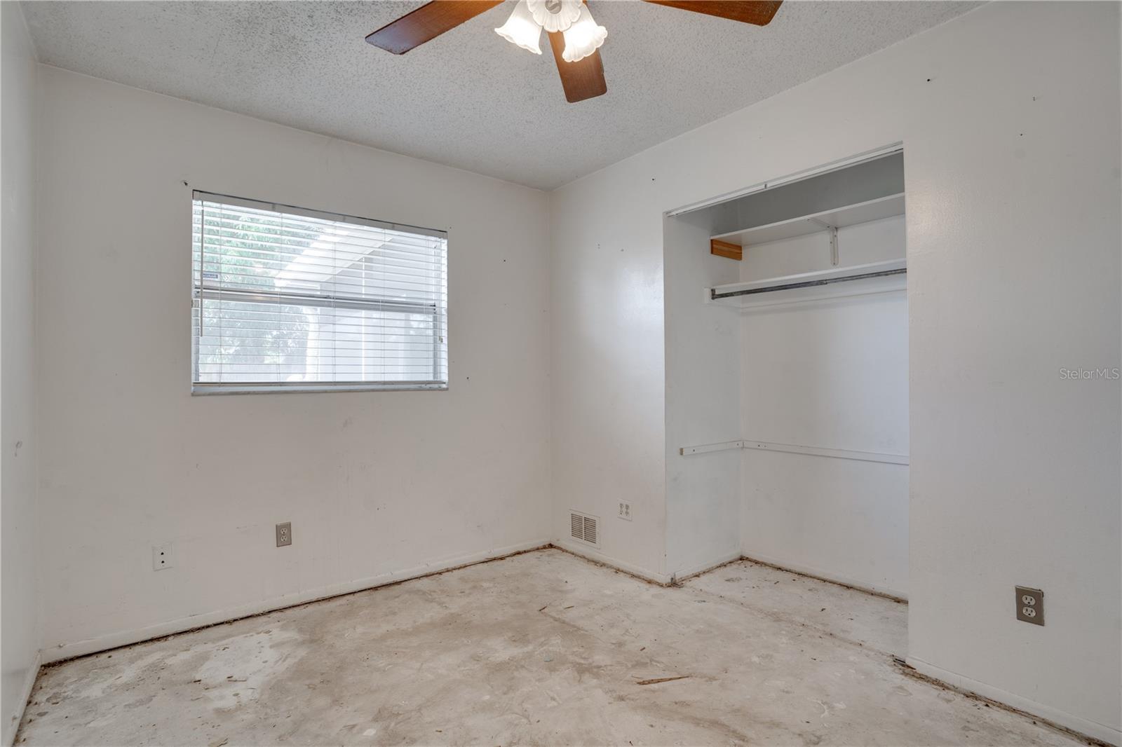 Image 18 of 35 For 8277 82nd Avenue N