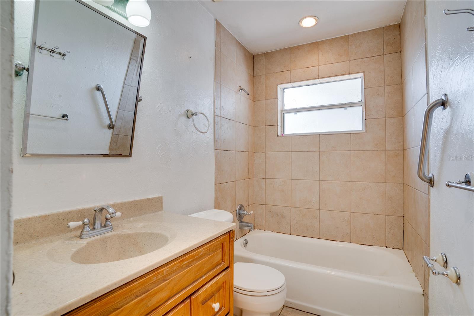 Image 21 of 35 For 8277 82nd Avenue N