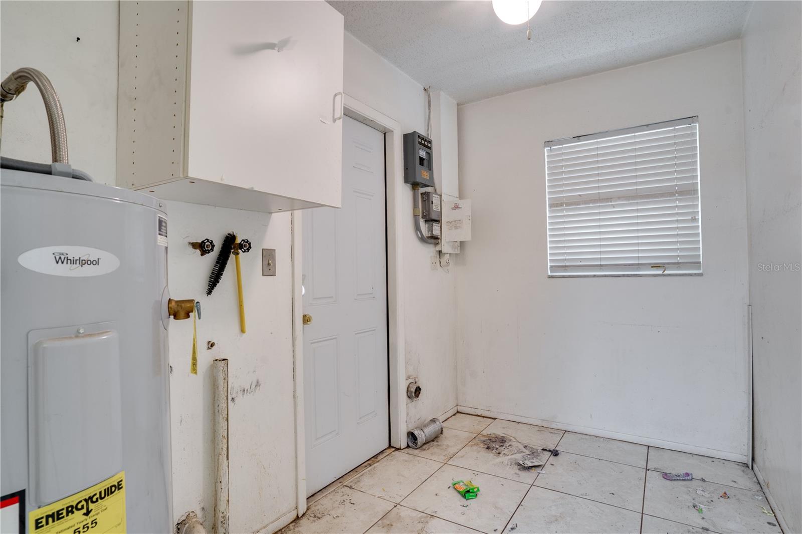 Image 22 of 35 For 8277 82nd Avenue N