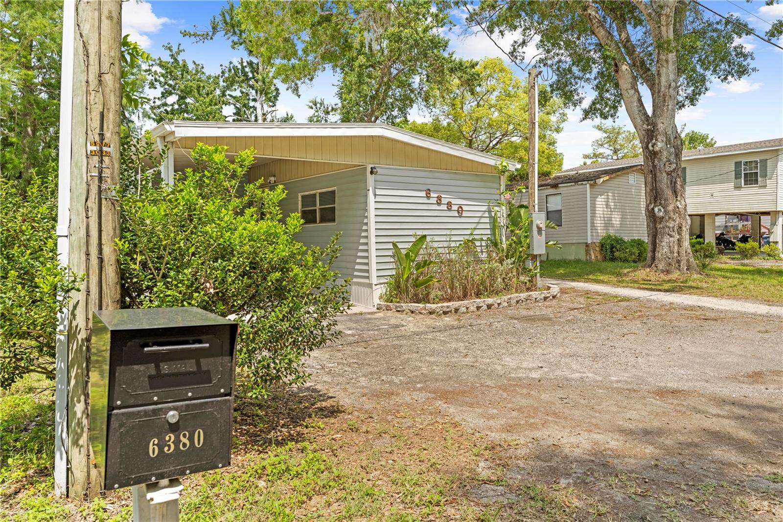 Image 5 of 59 For 6380 Richard Drive