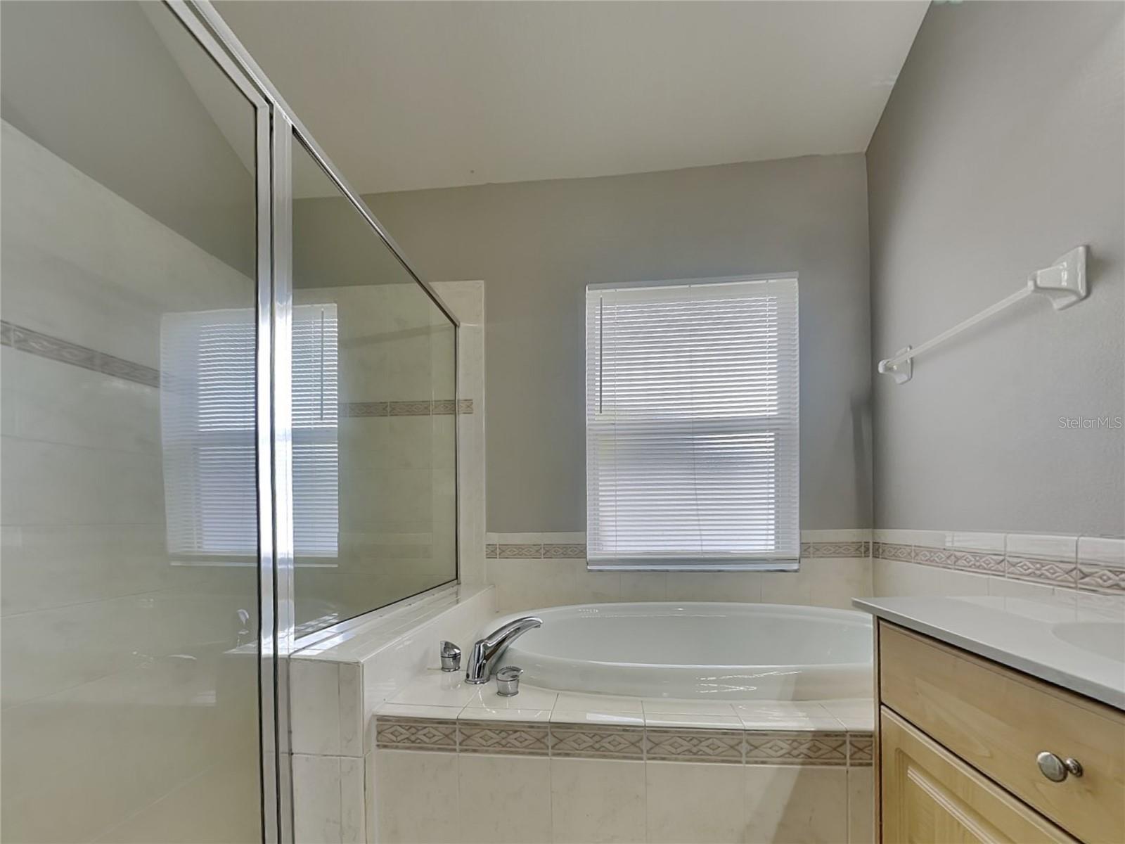 Image 12 of 23 For 5547 Braddock Drive