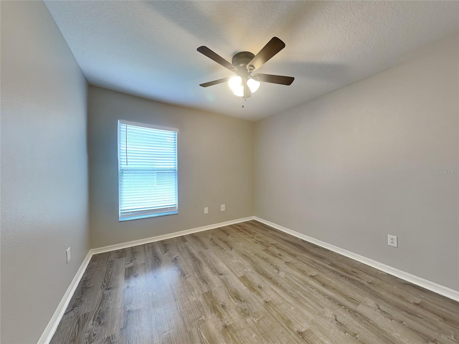 Image 16 of 23 For 5547 Braddock Drive
