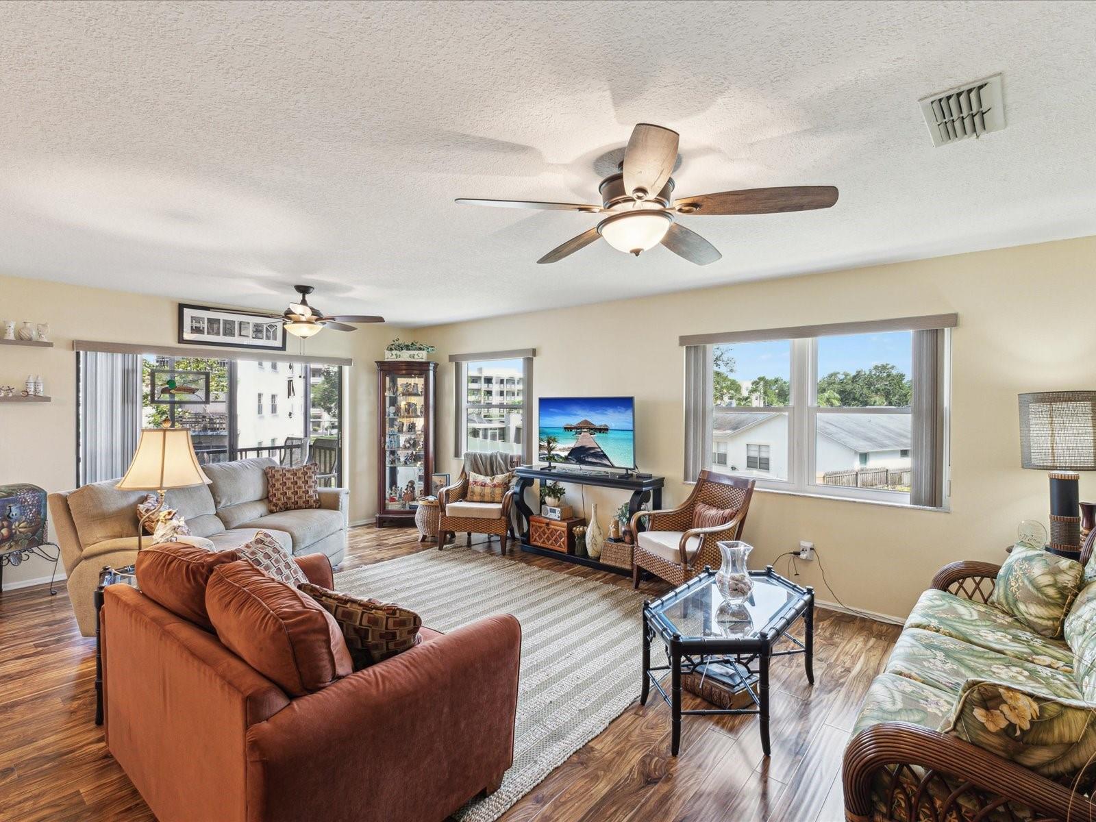 Image 4 of 19 For 5980 Terrace Park Drive N 214