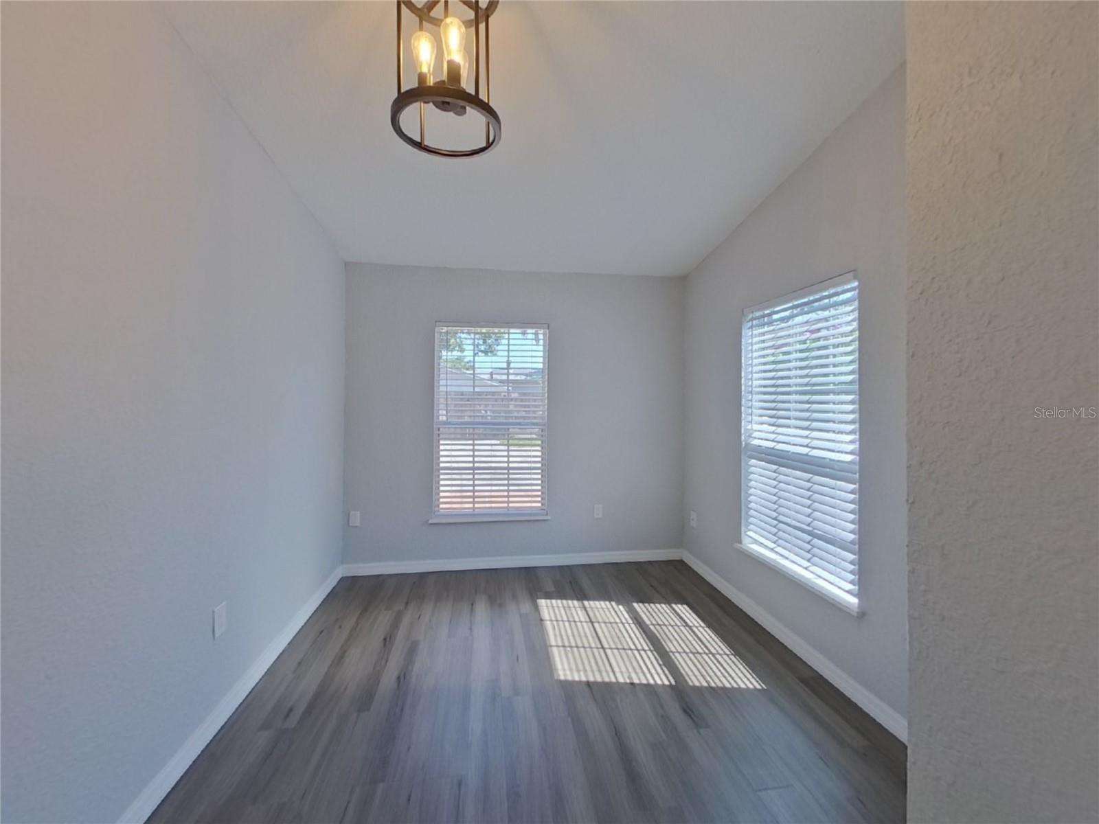 Image 10 of 15 For 5225 9th Avenue S