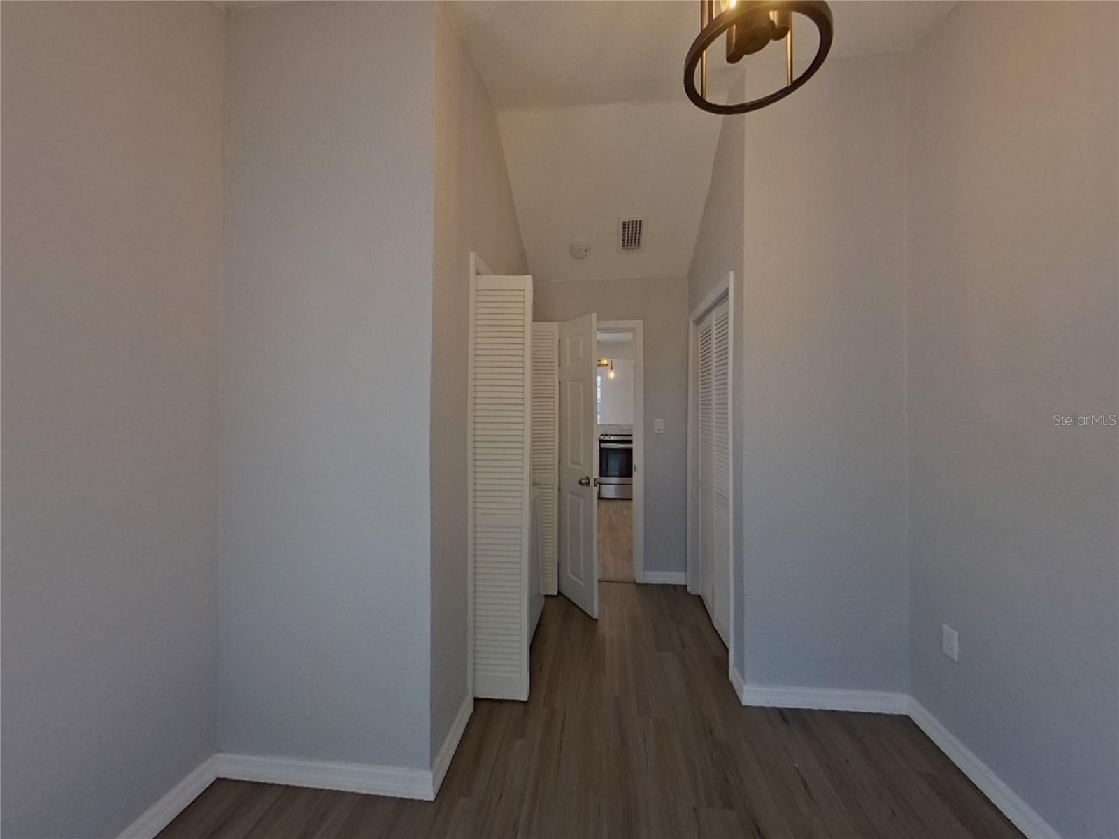 Image 11 of 15 For 5225 9th Avenue S
