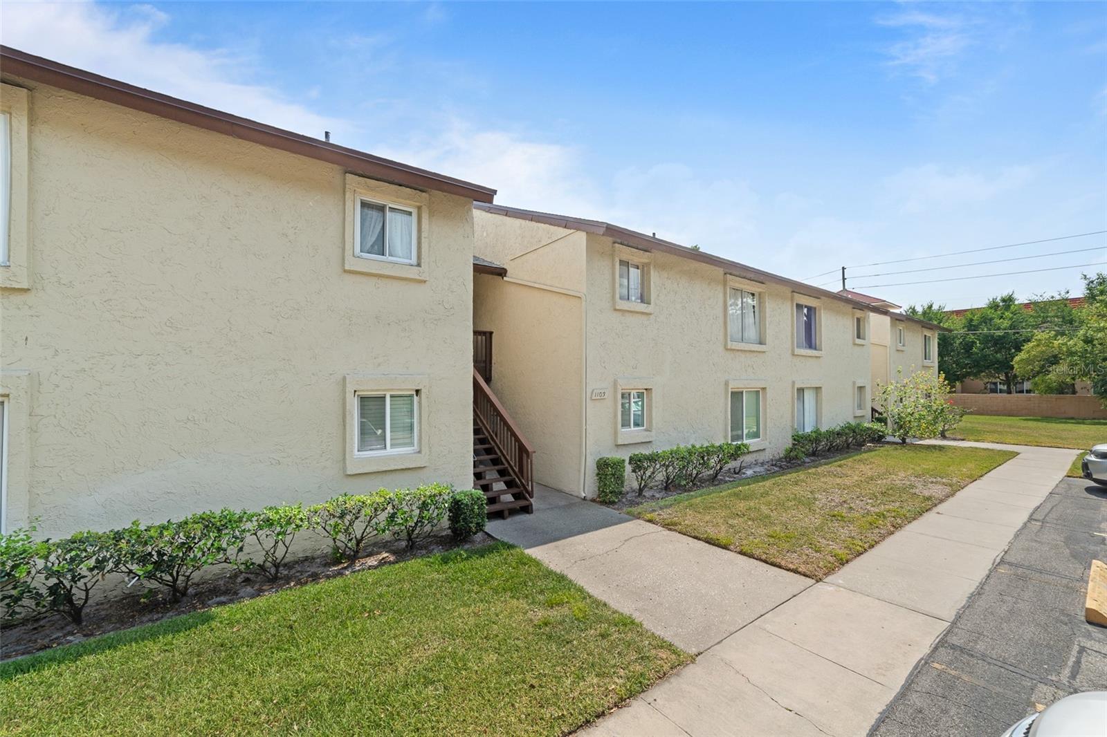Image 2 of 19 For 4215 East Bay Drive 1103d