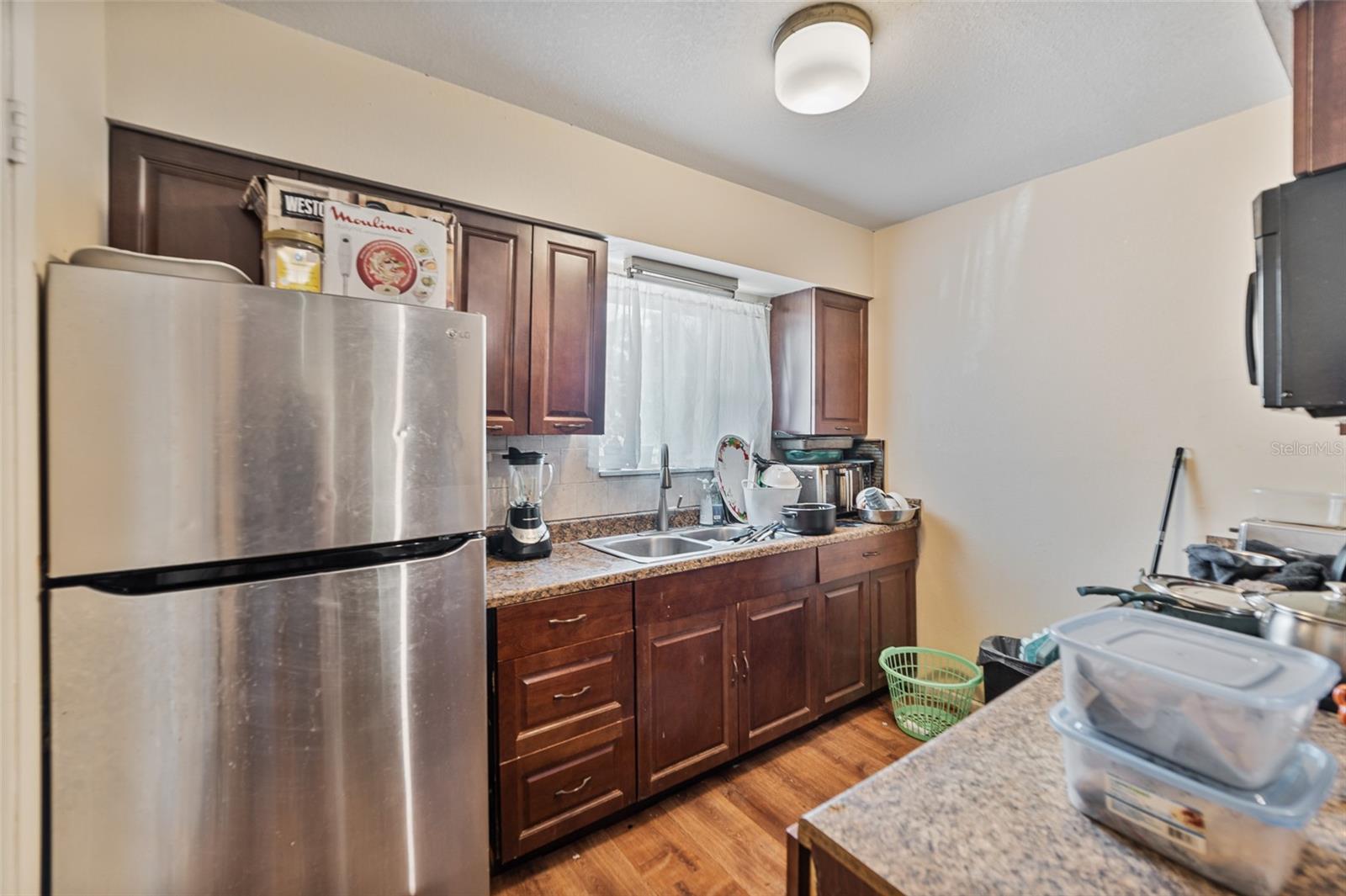 Image 9 of 19 For 4215 East Bay Drive 1103d