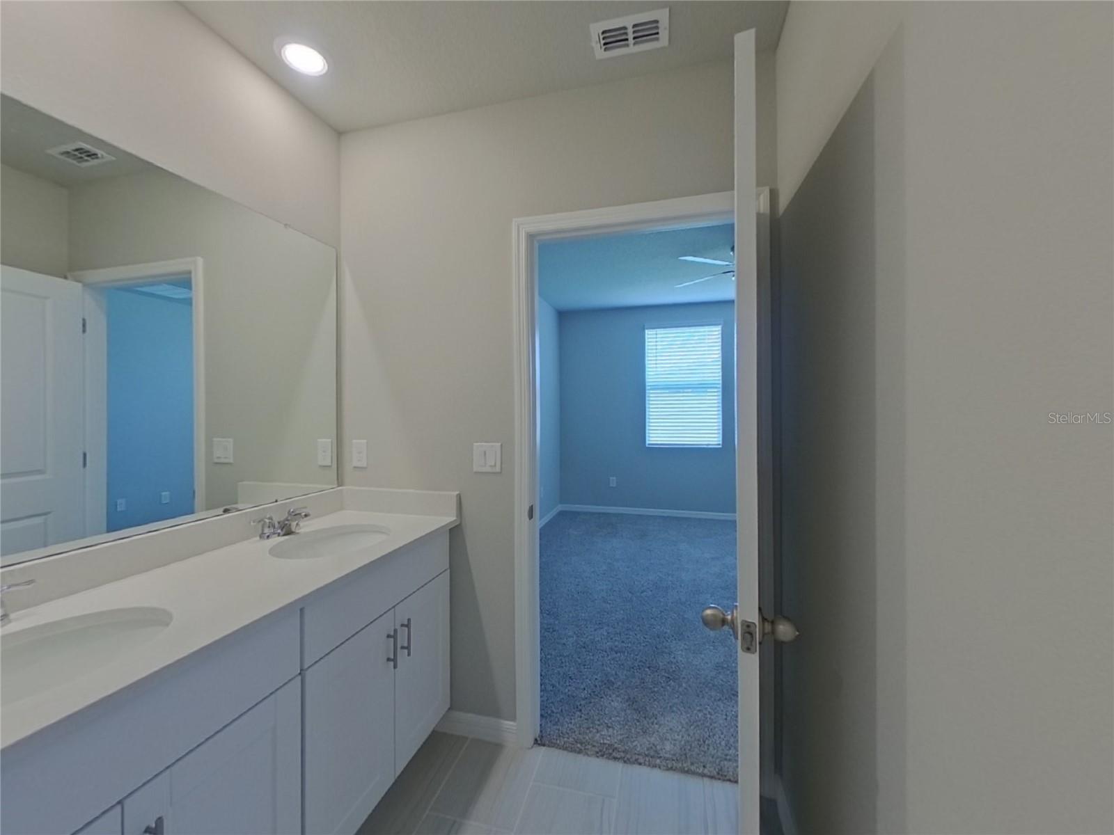 Image 8 of 16 For 7132 Boggy Creek Place