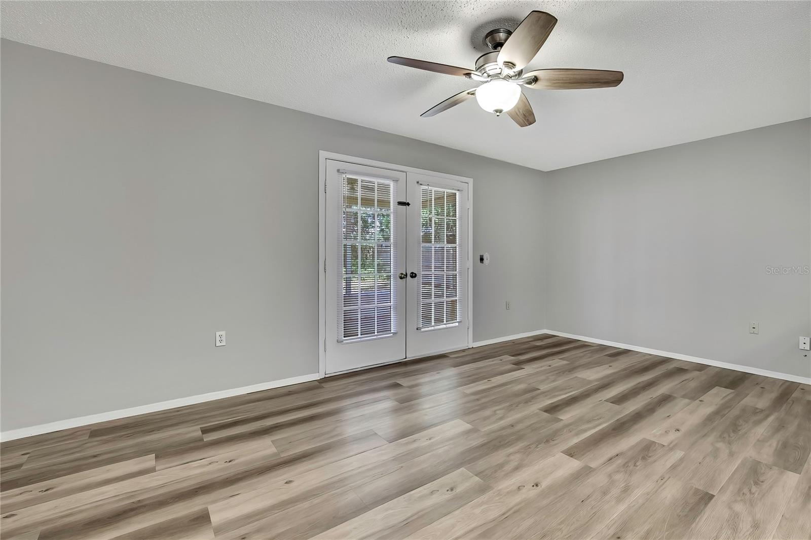 Image 10 of 39 For 2453 Keeport Drive