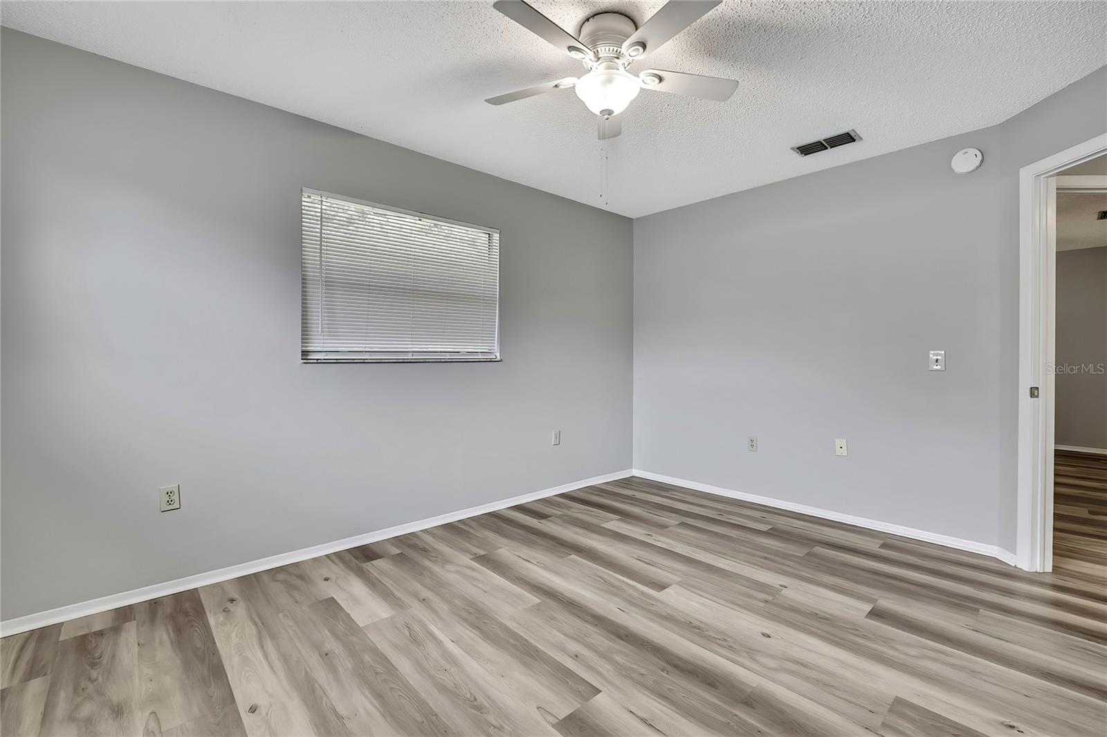 Image 20 of 39 For 2453 Keeport Drive