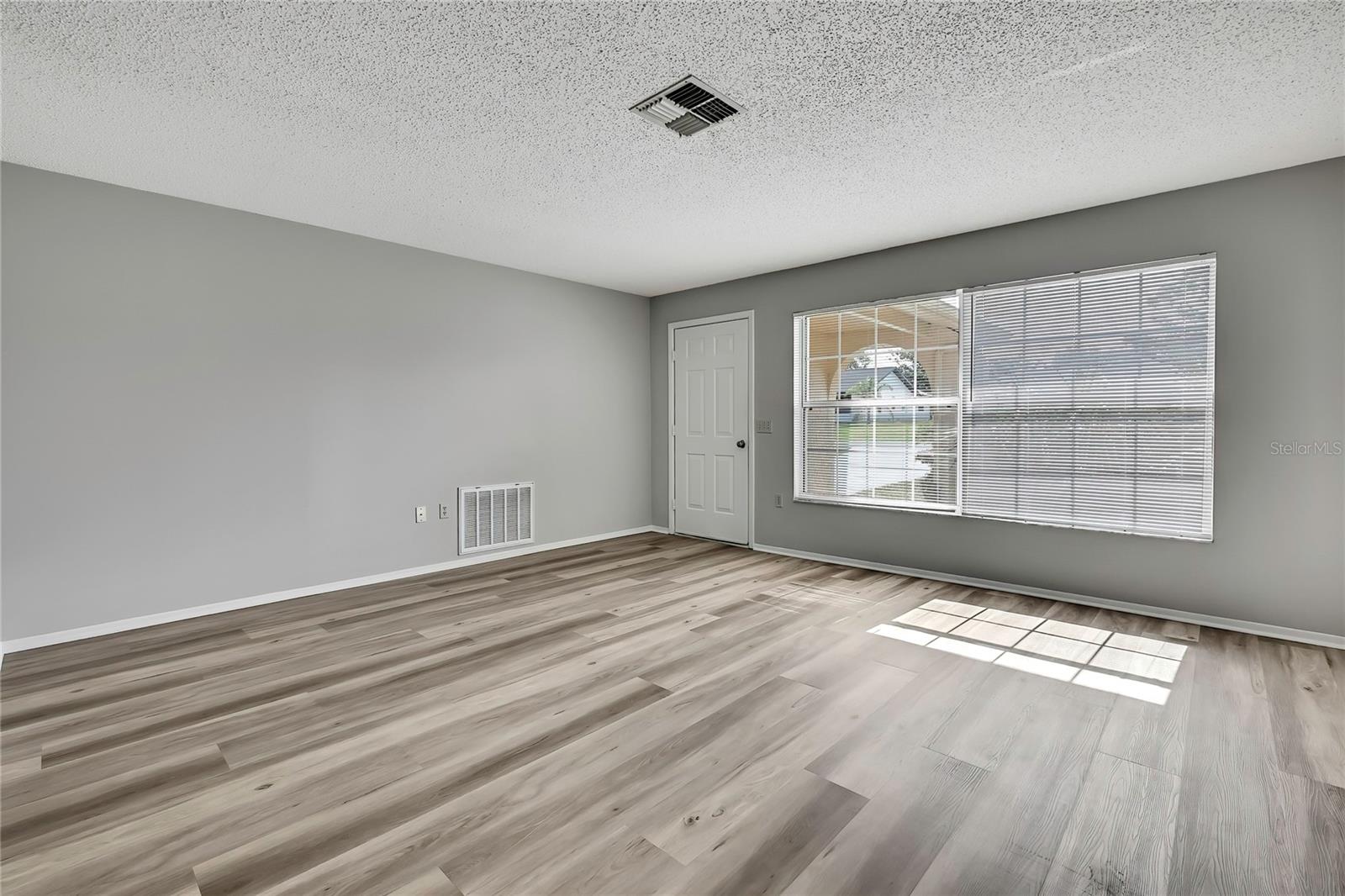 Image 6 of 39 For 2453 Keeport Drive