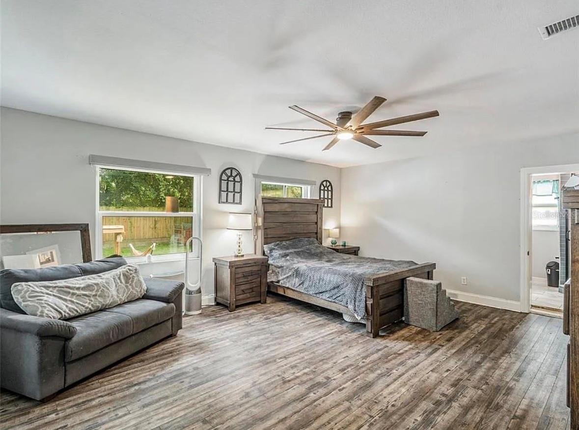 Image 11 of 22 For 2122 Ferris Avenue