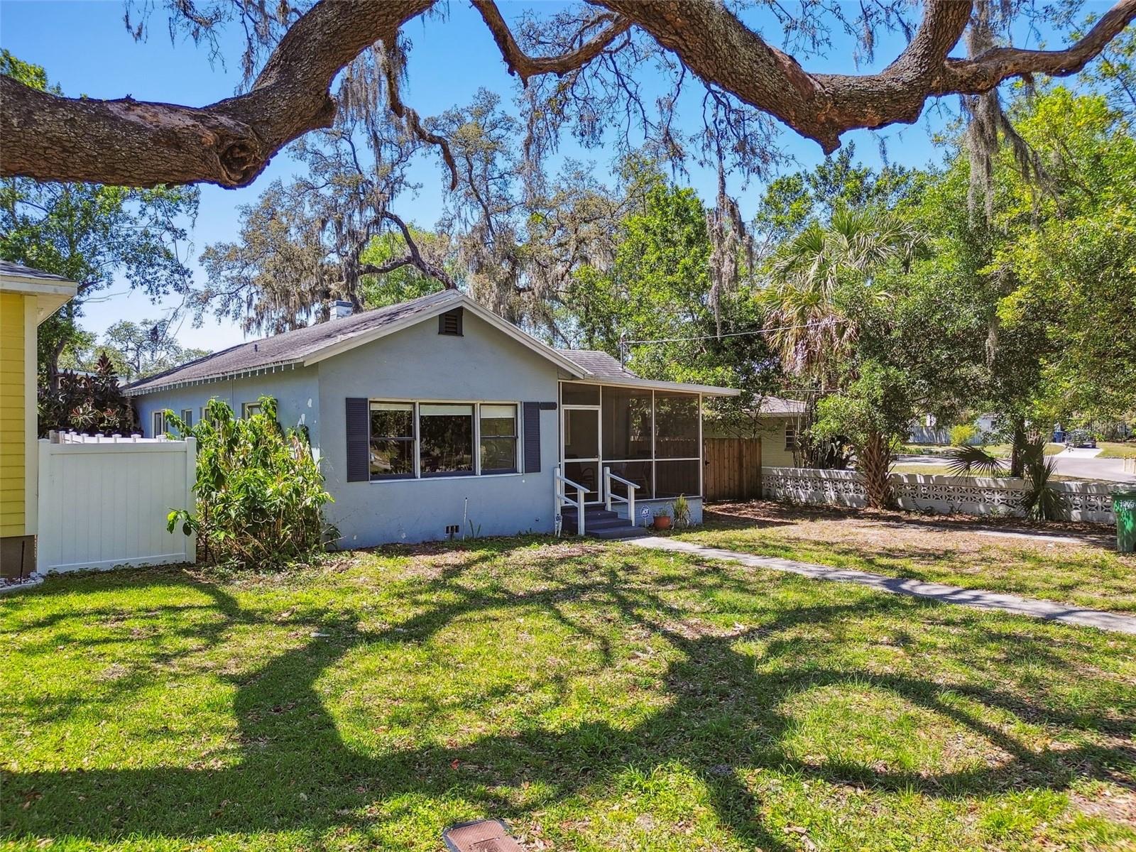Image 15 of 58 For 5806 9th Street