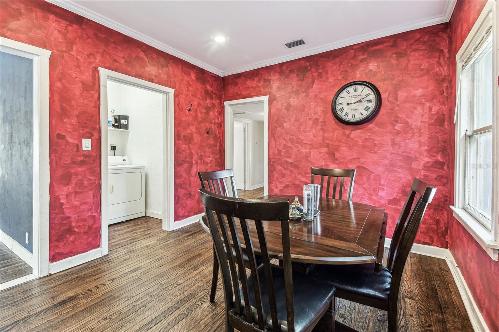 Image 33 of 58 For 5806 9th Street