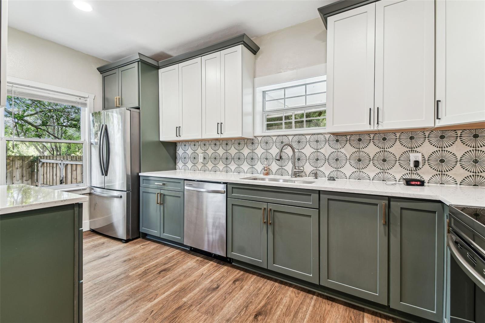 Image 34 of 58 For 5806 9th Street