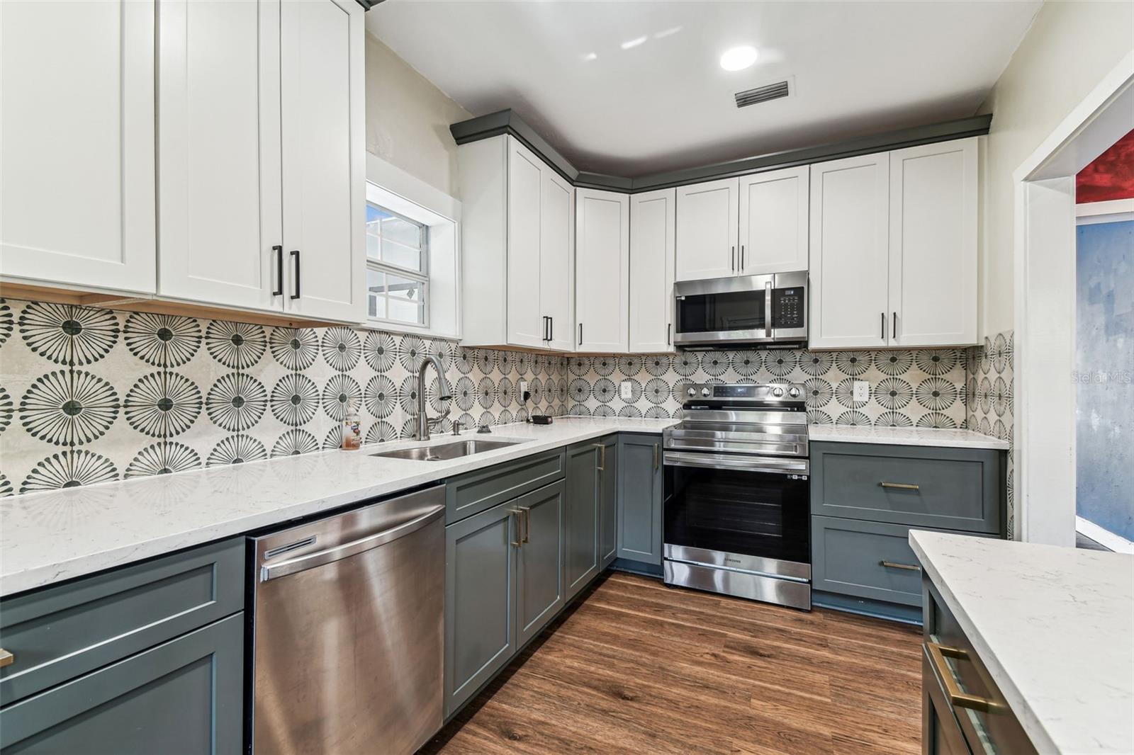 Image 36 of 58 For 5806 9th Street