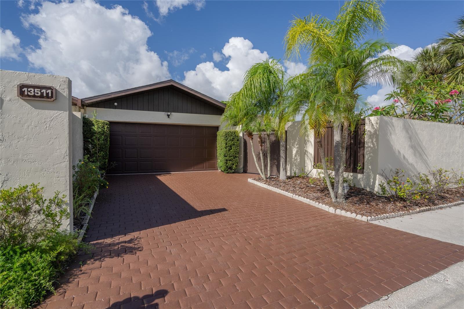 Details for 13511 Avista Drive, TAMPA, FL 33624