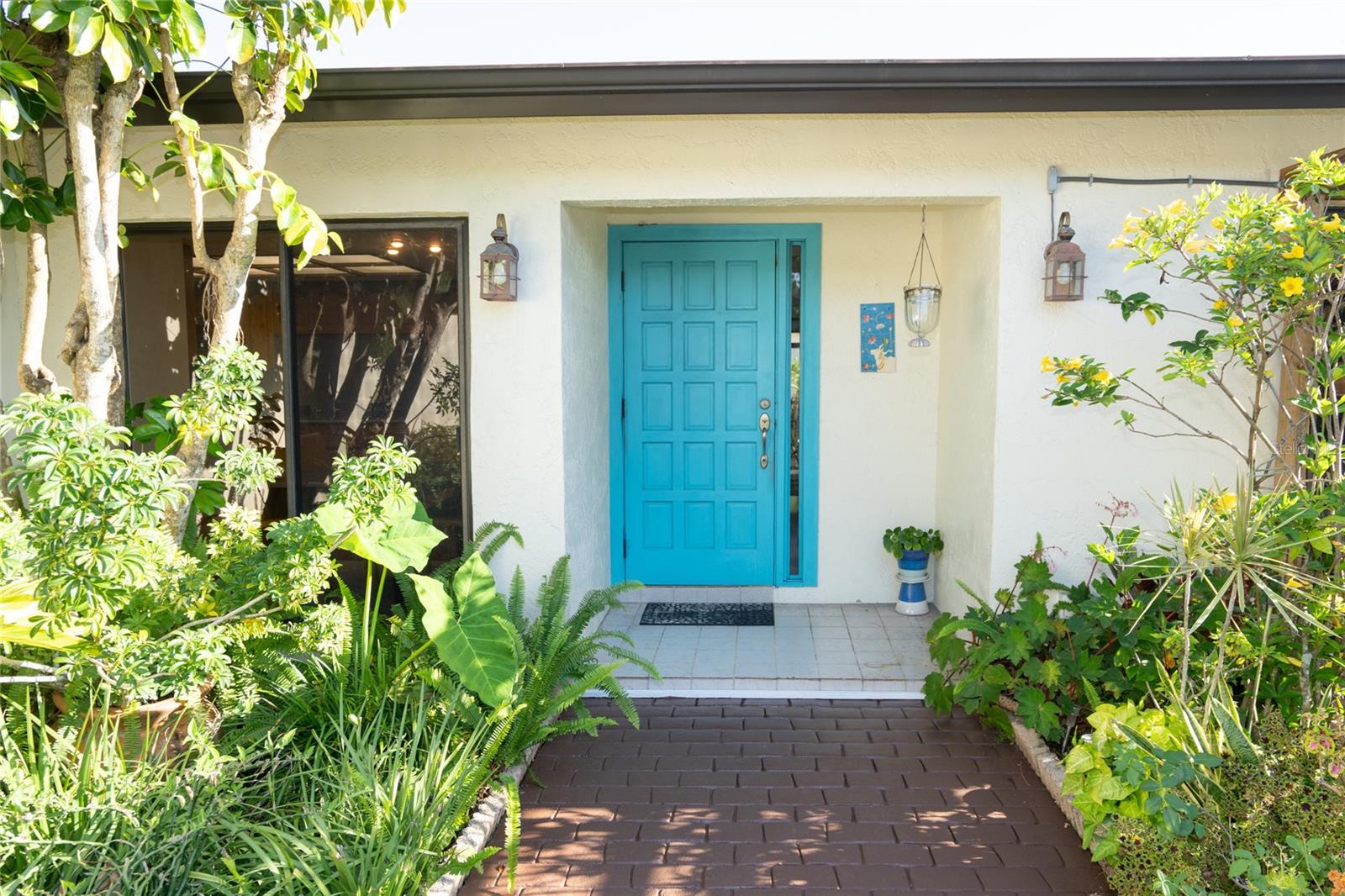 Image 4 of 29 For 13511 Avista Drive