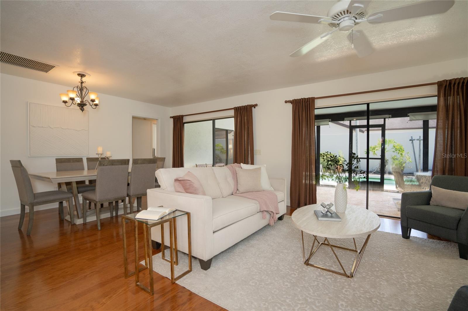Image 8 of 29 For 13511 Avista Drive