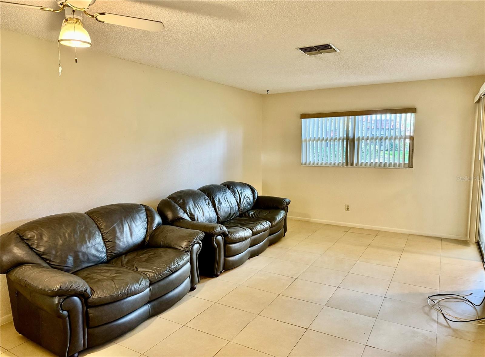 Image 5 of 14 For 601 Hercules Avenue 1304